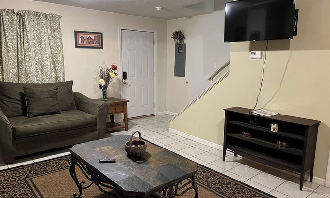 Lorain Apartment | #03 Downtown double couple retreat with king beds.