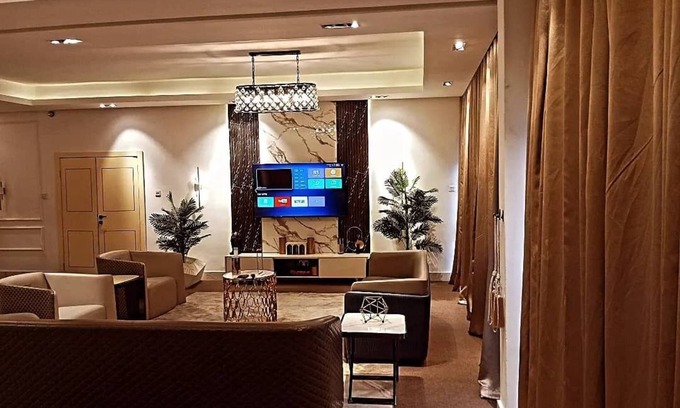 Ikoyi Apartment | 1, 2 & 3 bdrm apt with WiFi, restaurant, swimming pool, lounge, in vibrant Lagos