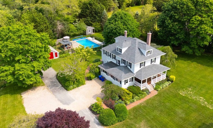 Cataumet Apartment | 1.2 Acre Estate | Pool | Close to Beaches | Games