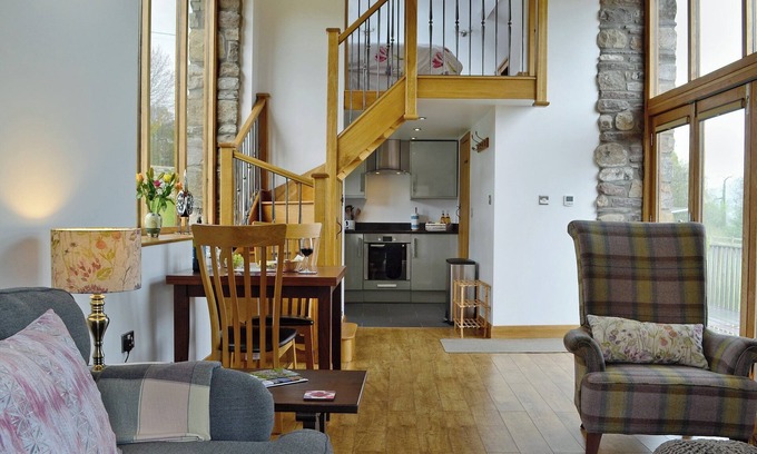 Abergavenny Cottage | 1 bedroom accommodation in Govilon, near Abergavenny