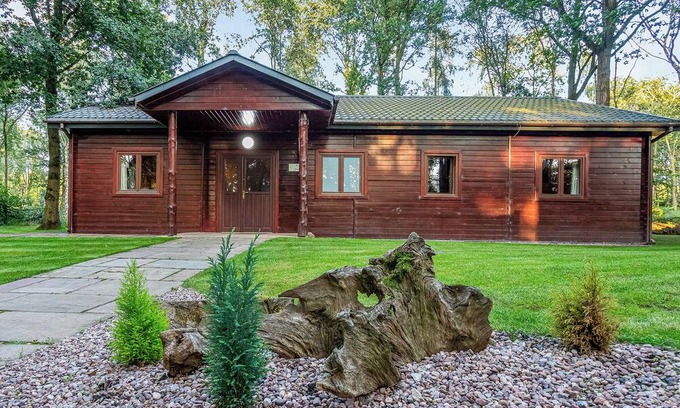 Overton-on-dee Ski Chalet | 1 bedroom accommodation in Ellesmere