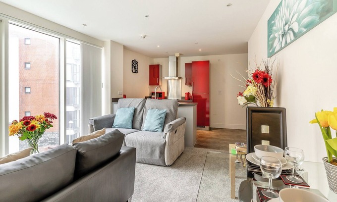 Castle Cottage | 1 bedroom accommodation in Swansea