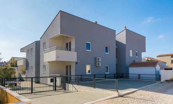 Vrsi Apartment | 1 bedroom cozy apartment in Vrsi-Mulo