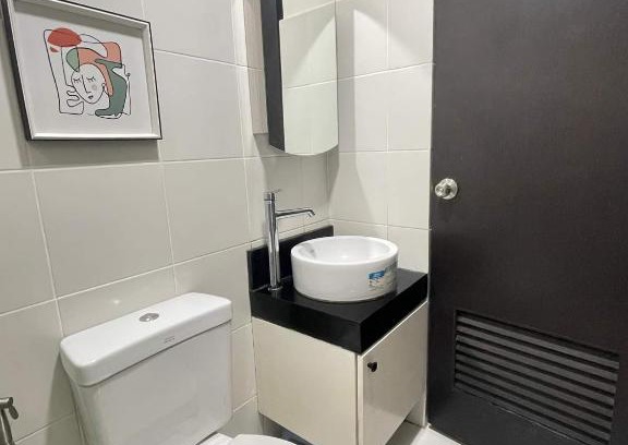 Ugong Apartment | 1 bedroom fully furnished condo unit