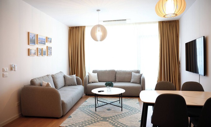 Tirana Apartment | 1-bedroom Lake View Apartment close the centre of Central Tirana