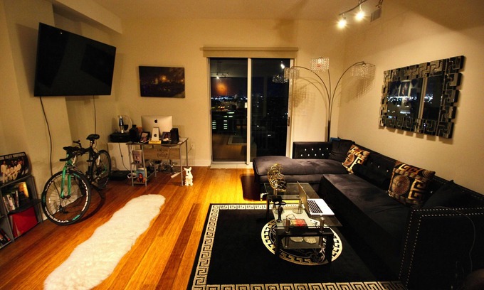 Uptown Apartment | 1 BR Houston Galleria Mall Luxury High Riser Apt