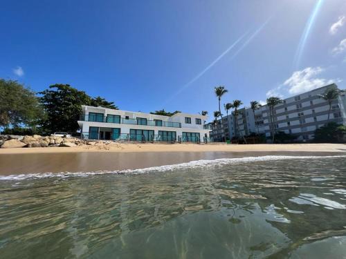 Stella House | 1 Corcega Beachfront Suites