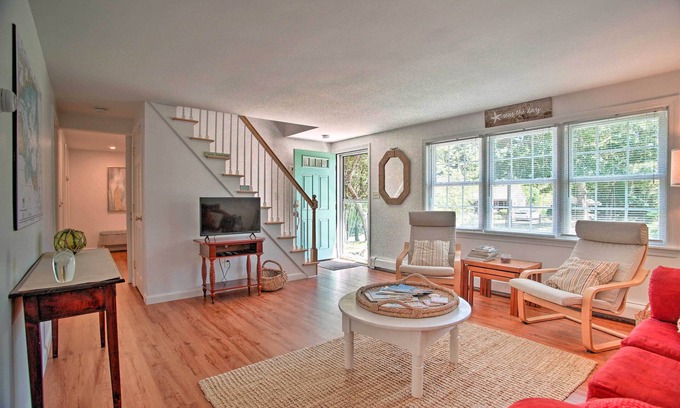 East Falmouth Cottage | 1 Mi to Beach: Home w/Deck & BBQ in East Falmouth