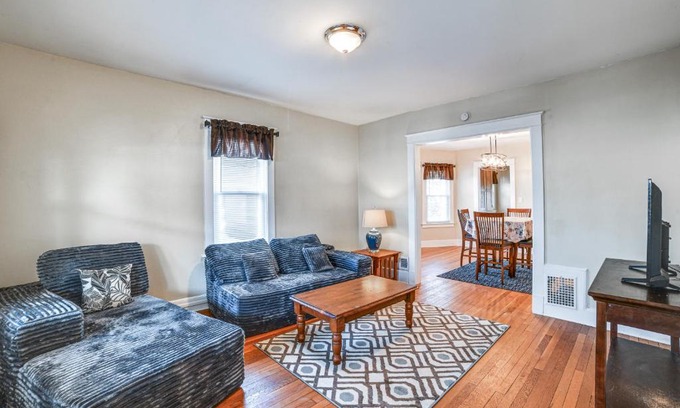 Binghamton Apartment | 1 Mi to Dtwn Binghamton Apt with Covered Balcony!