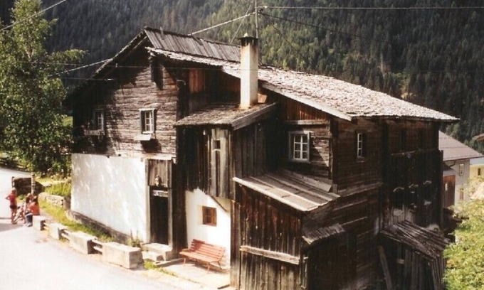 See House | 1 min. from the ski area, 500m to the toboggan run, very old house with charm.