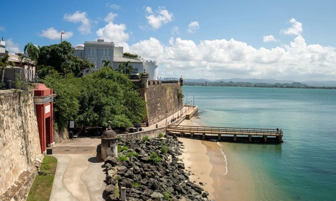 San Francisco Apartment | 10 Guest Capacity At Old San Juan & Centric Place!