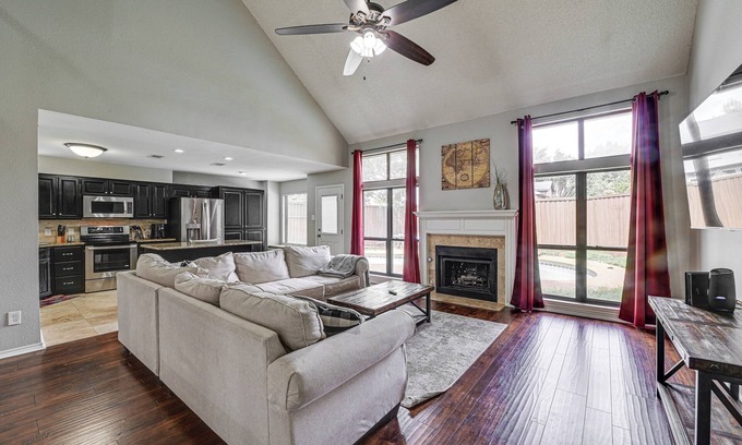 North Central Carrollton House | 10 Mi to Lake Lewisville: Carrollton Home w/Pool
