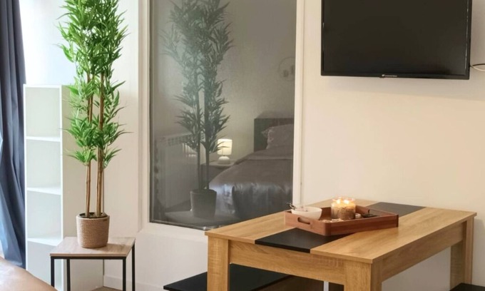 Saint-Amand-sur-Sevre Apartment | 10 min from Puy du Fou - Le Grain Blanc