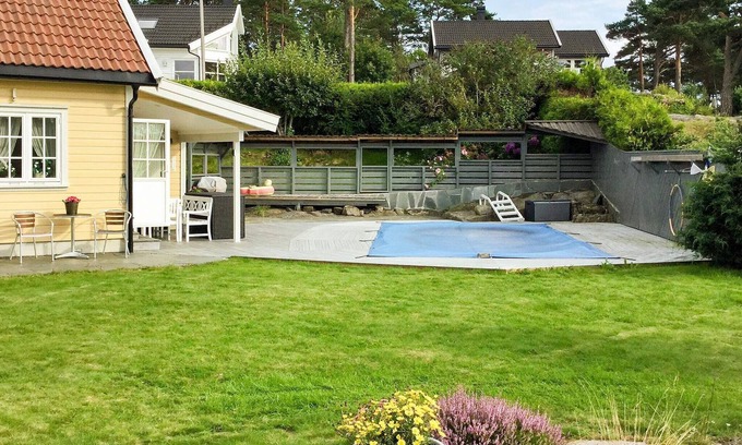 Arendal House | 10 person holiday home in Kongshavn