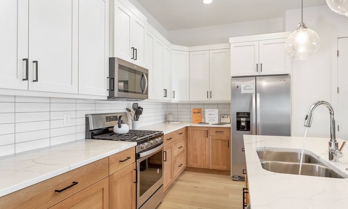 Bloomington House | 11 At Bloomington Country Club 4 Bedroom Townhouse by RedAwning