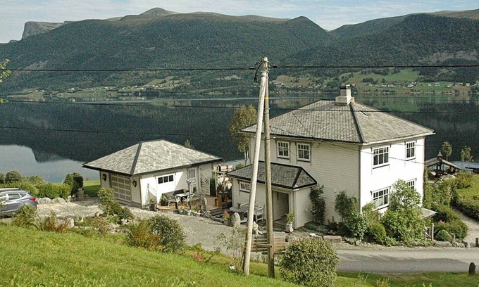 Vanylven House | 11 person holiday home in Syvde