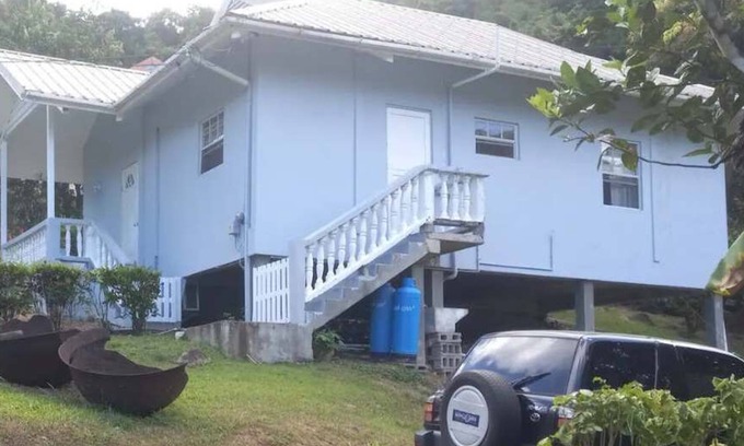 St. George's House | 15 Minutes from the city! 3 Bedroom House