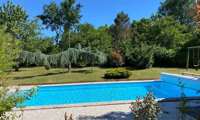 Chenaud House | 15-person house with private pool