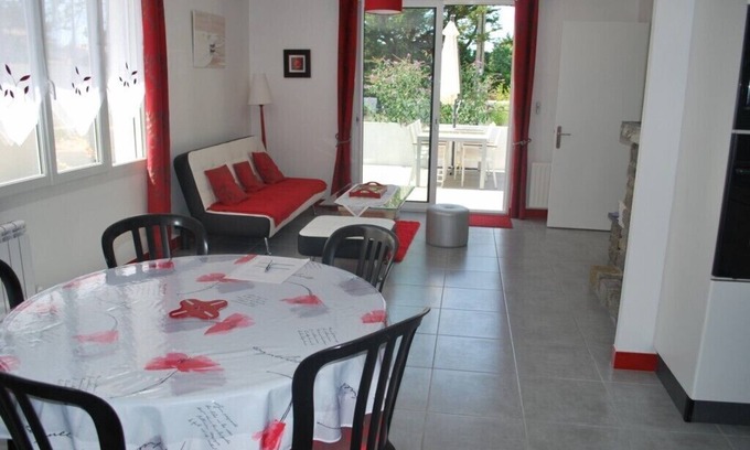 La Gueriniere Villa | 150m FROM THE SEA VERY APPROXIMATE HOUSE 70m² 6 persons (2 bedrooms) (beach fishing.