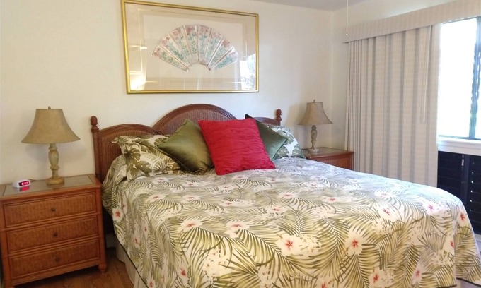 Punaluu Condo | #17 Large 1/1 Condo | 1 Bed, 1 Bath