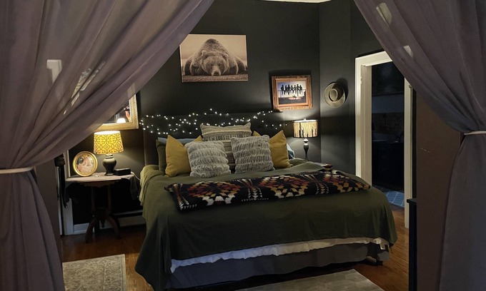 Leadsville House | 1920 brick close to down