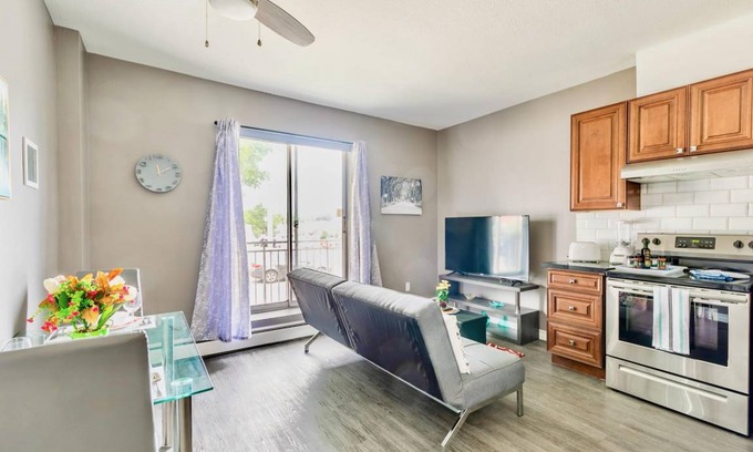 Rosedale Apartment | 1BR Apt with King Bed & Netflix - PRIME Location!