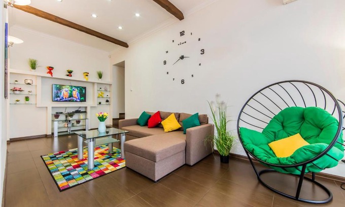 Afanasivsʹkyy Yar Apartment | 2к квартира біля Оперного театру, метро Золоті Ворота