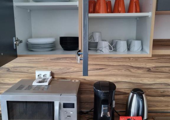 Nord-Holland House | 2-3 Personenzimmer - Familienzimmer mit King Size Bett und Gemeinschaftsbad und -Küche