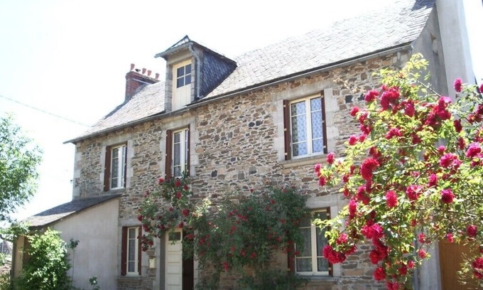 Castelnau-de-Mandailles House | 2/8-PERSON GITE IN THE AUBRAC REGIONAL NATURE PARK