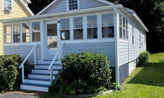 York Beach House | 2 Beach Coastal Cottage