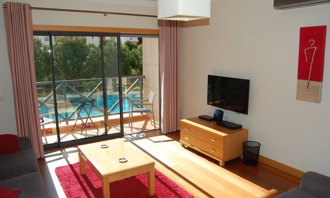 Montechoro Apartment | 2 Bed apartment Parque da Corcovada Albufeira Block 39