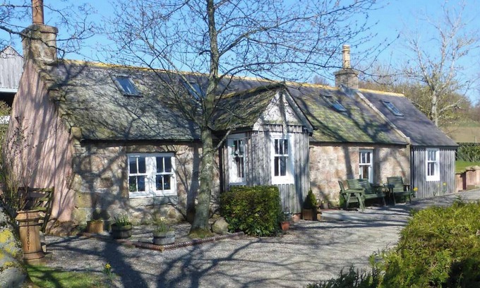 Logie Coldstone Cottage | 2 bedroom accommodation in Dinnet, near Aboyne