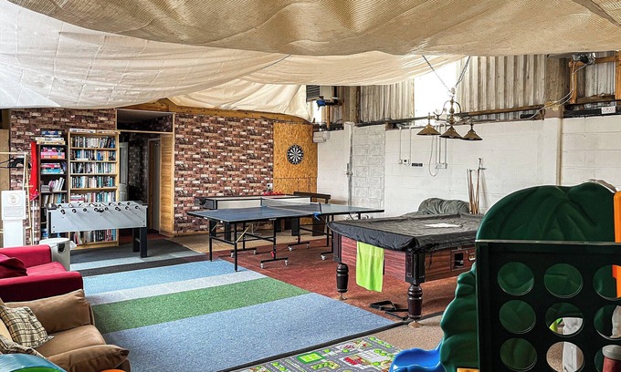 Forsbrook Cottage | 2 bedroom accommodation in Dilhorne, near Cheadle