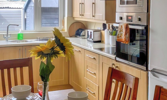 Sutton Cottage | 2 bedroom accommodation in Sutton-In-Craven, near Skipton