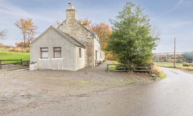 Marybank Cottage | 2 bedroom accommodation in Brahan, near Dingwall