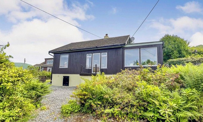 Cairndow Cottage | 2 bedroom accommodation in Strachur