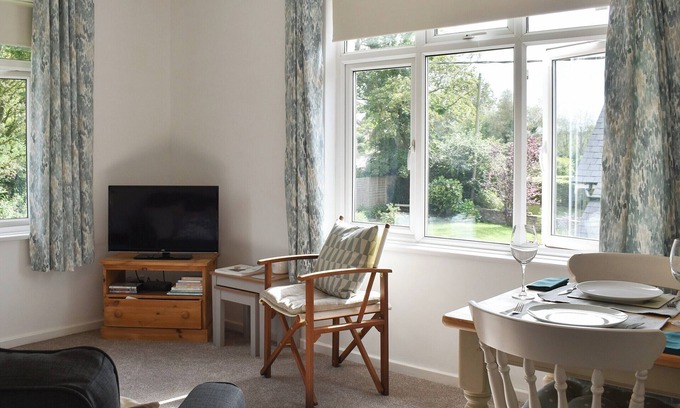 Wool Cottage | 2 bedroom accommodation in Wool, near West Lulworth