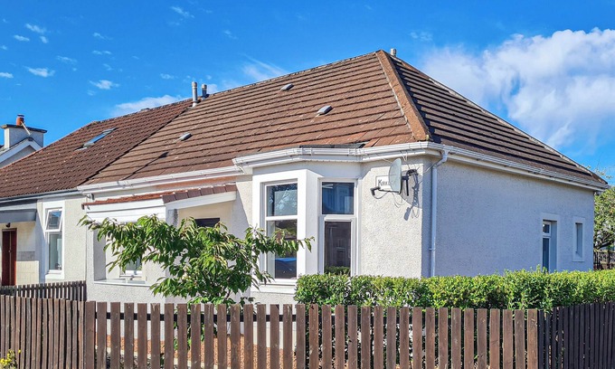 Wishaw Cottage | 2 bedroom accommodation in Wishaw, North Lanarkshire