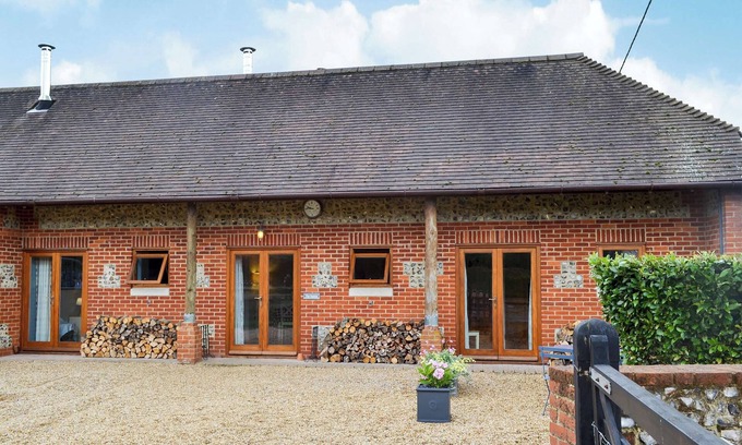 New Forest District Cottage | 2 bedroom accommodation in Martin, Fordingbridge