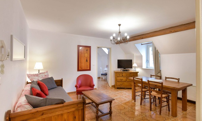 Chailly-sur-Armancon Apartment | 2 bedroom apartment + 2 bathrooms at the Hôtel Golf Château de Chailly