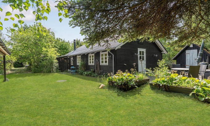 Hojslev House | 2 bedroom lovely home in Højslev