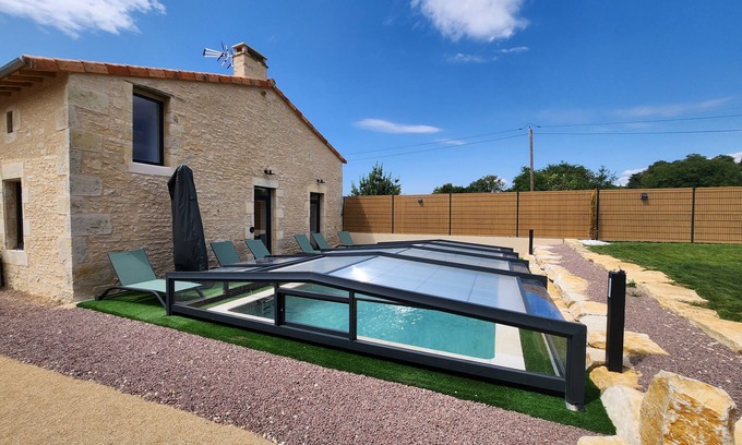 Savigne House | 2 Bedroom Private vacation home in Savigné