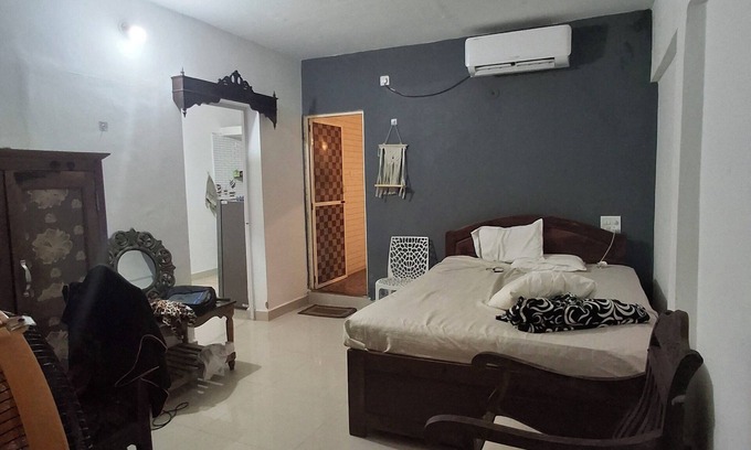 Mandrem Apartment | 2-bedroom Sea View apartment in Mandrem with WiFi, AC