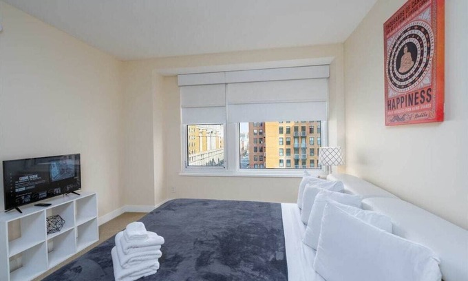 Shaw Apartment | 2 BR Fully Furnished Apartment at Penn Quarters - Surrounded by Best Restaurants