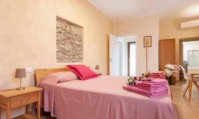 Somma Lombardo House | 2- Double room, two singles, private bathroom