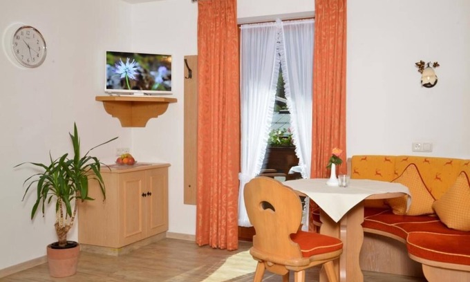 Blindau Apartment | (2) Ferienwohnung 35 qm mit Balkon
