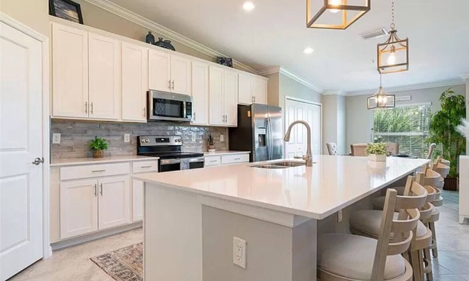 Immokalee Condo | 2 MONTHS MIN STAY Golfer's Retreat-Elegant 2-bdr Condo w Stunning Fairway Views!