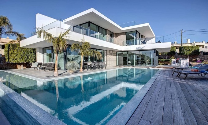 Vale de Covo Villa | 2 Rua da Palma - Luxurious, Stylish and Modern Living