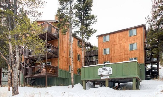 Warrior's Mark West Condo | 2023-24 Mark 9 Condo – 2 Bedroom Breckenridge, CO