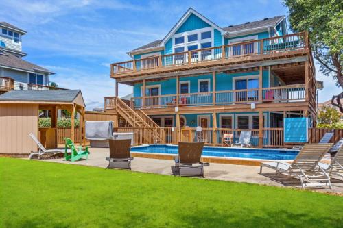 Duck House | 2070 - Sol Mates